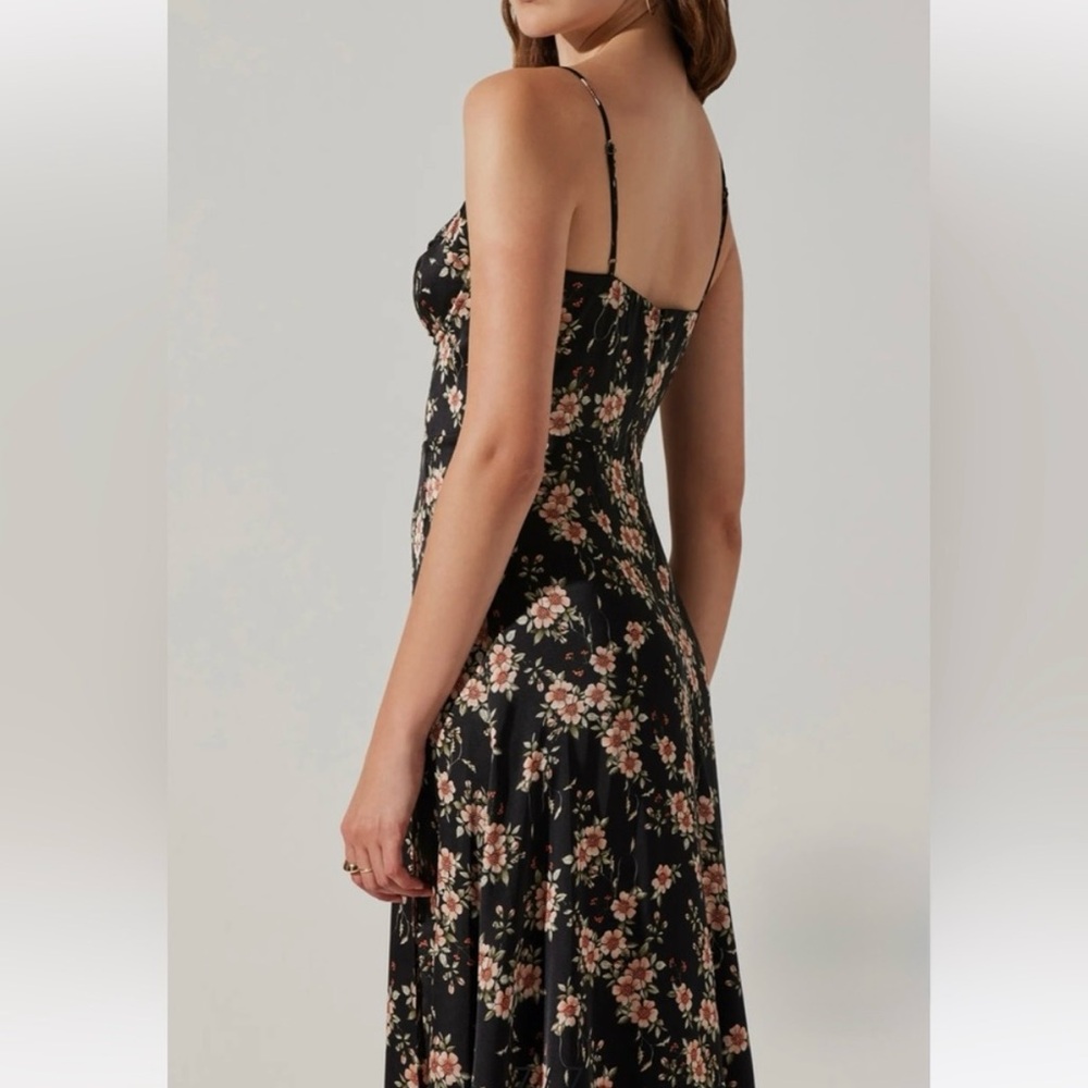 Astr The Label Satin Bustier Black Floral Midi Dress - Picture 2 of 8